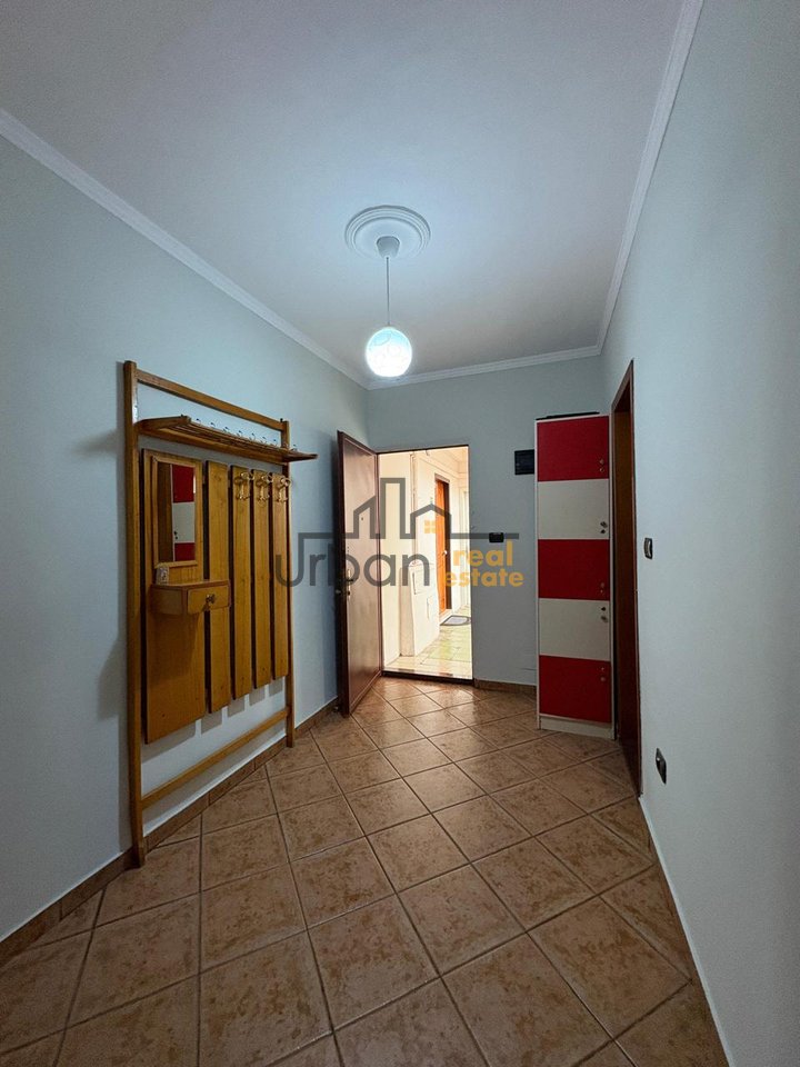 In affitto, Appartamento 1+1, Laprakë, Tirana - 500€ | 70 m²
