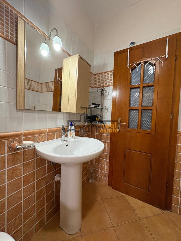 In affitto, Appartamento 1+1, Laprakë, Tirana - 500€ | 70 m²