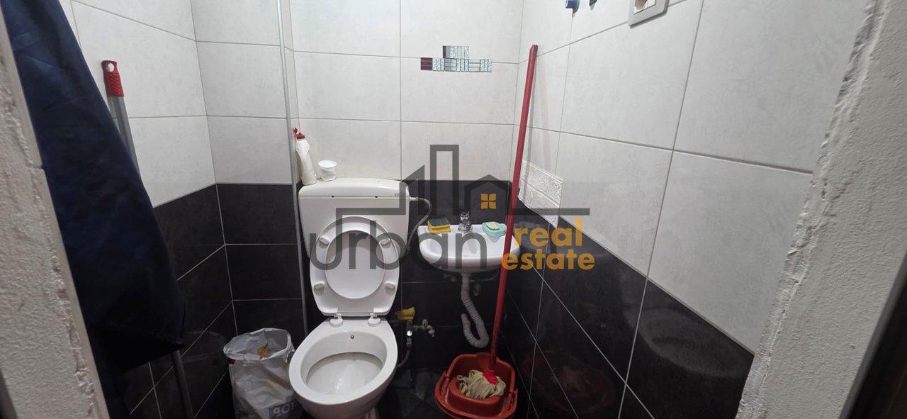 Shitet,  Biznesi,  Astir, Tiranë - 10,000 Lekë | 45 m²