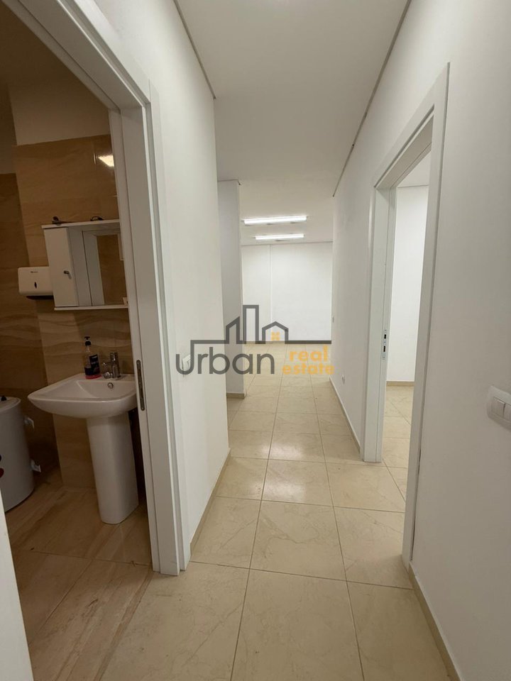 For rent, Apartment 2+1+2, Flour Factory, Tirana - 50,000 Lek | 110 m²