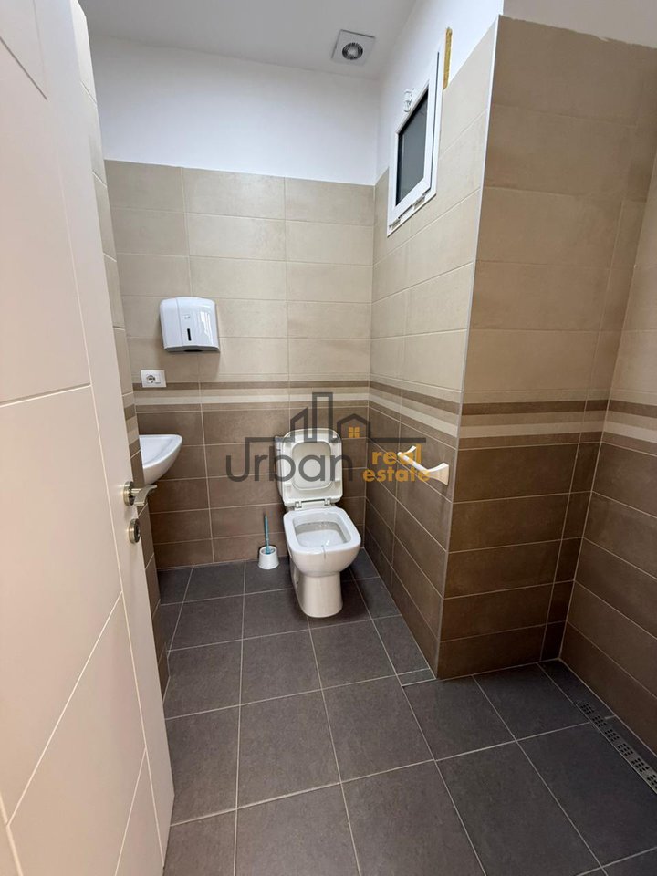 For rent, Apartment 2+1+2, Flour Factory, Tirana - 50,000 Lek | 110 m²