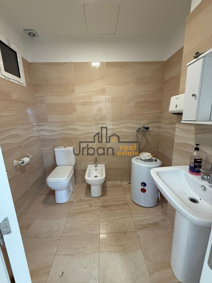 For rent, Apartment 2+1+2, Flour Factory, Tirana - 50,000 Lek | 110 m²