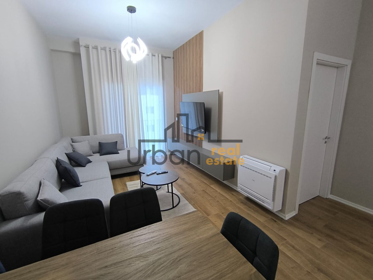 In affitto, appartamento 1+1, Complesso Aura, Tirana - €600 | 72 m²
