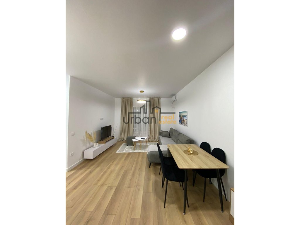 urbanrealestate.al