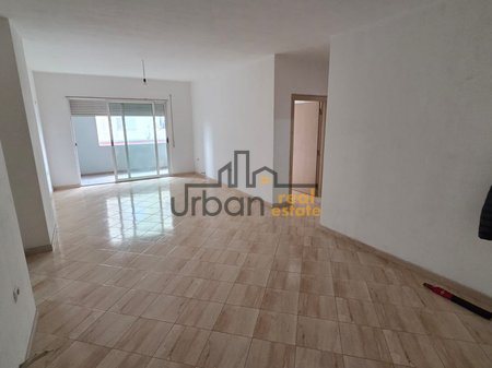 For sale, Apartment 2+1+2+ Parking Post, Near Amerikan 3, Tirana - 165000€ | 116 m²