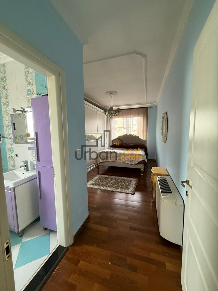 For rent, 2+1+2 Apartment, Opposite Toptani Tirana - 800€ | 110 m²