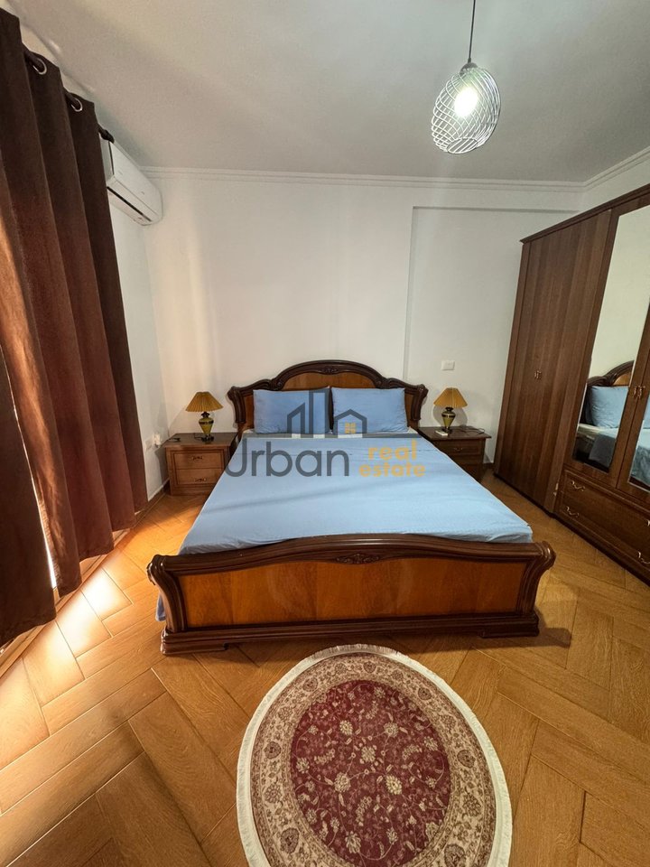 In affitto, Appartamento 2+1, Via Barricade, Tirana - 650€ | 111 m²
