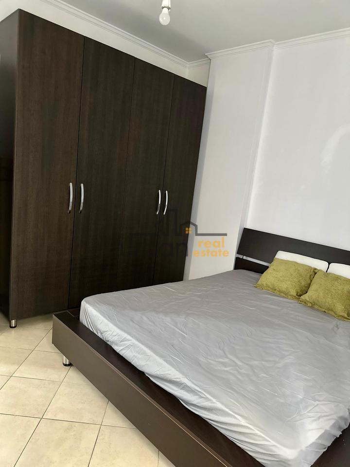 Qera,  Apartament 2+1 ,Përballë Restorant Freskut, Tiranë - 50,000 Lekë | 75 m²