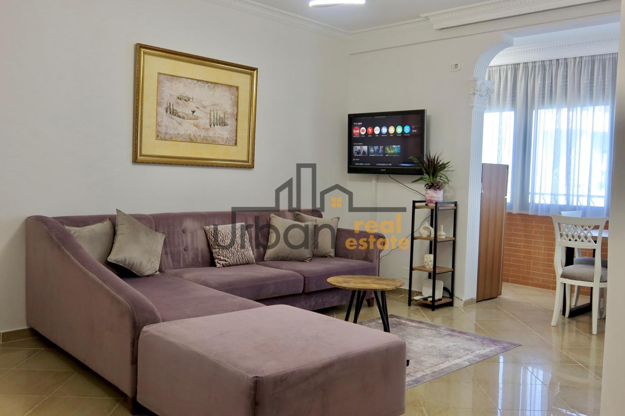 Qera, Apartament 2+1 , Pranë Gjykatës së Rrethit, Tiranë - 80,000 Lekë | 73 m²