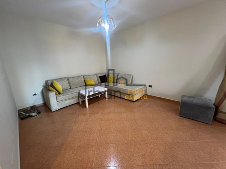 Qera, Apartament 2+1+2,  Astir, Tiranë - 50.000 Leke | 120 m²