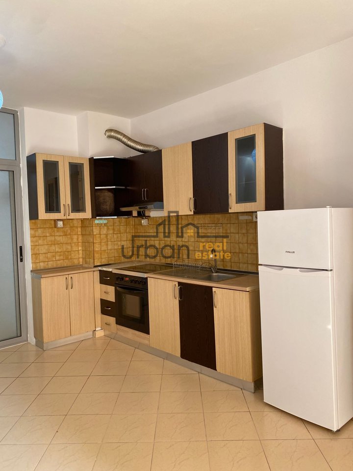 Affitto, Appartamento 1+1, Yzberish, Tirana - 350€ | 72 m²