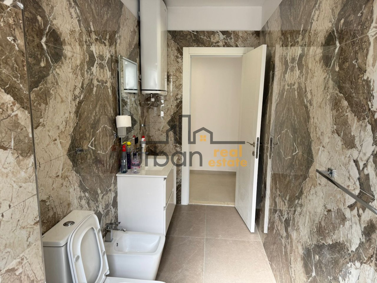 For sale, 2+1 Apartment, Fresku, Tirana - 130000€ | 109 m²