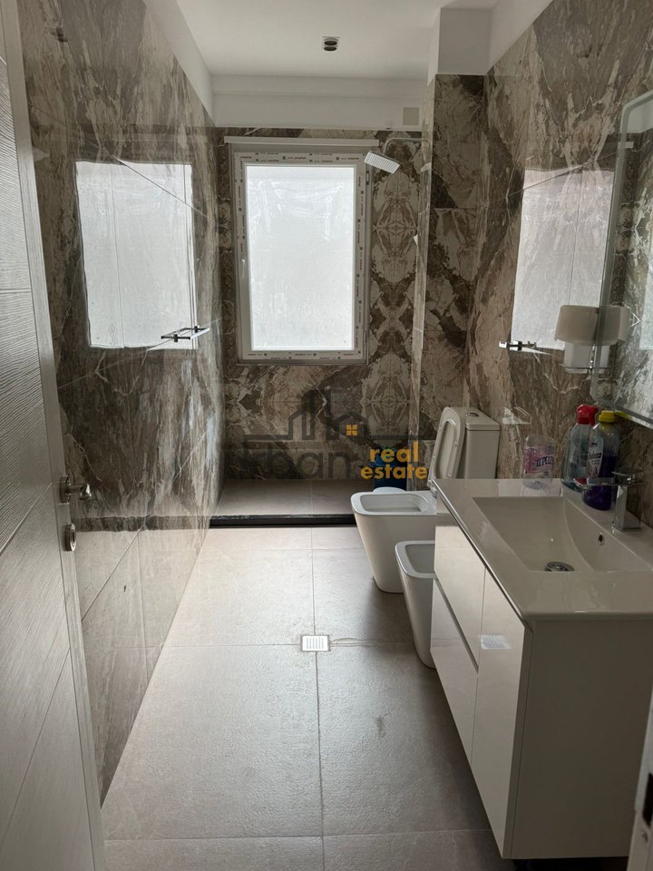 For sale, 2+1 Apartment, Fresku, Tirana - 130000€ | 109 m²