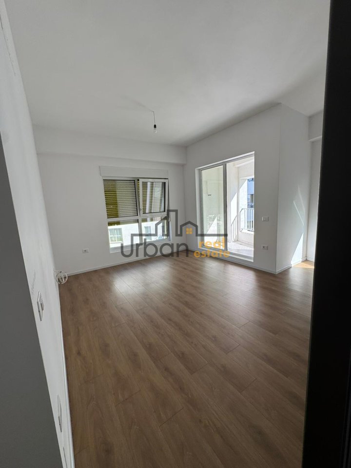In affitto, appartamento 1+1, Ali Demi, Tirana - 35.000 Leke | 70 m²