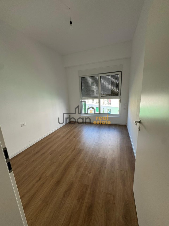 In affitto, appartamento 1+1, Ali Demi, Tirana - 35.000 Leke | 70 m²