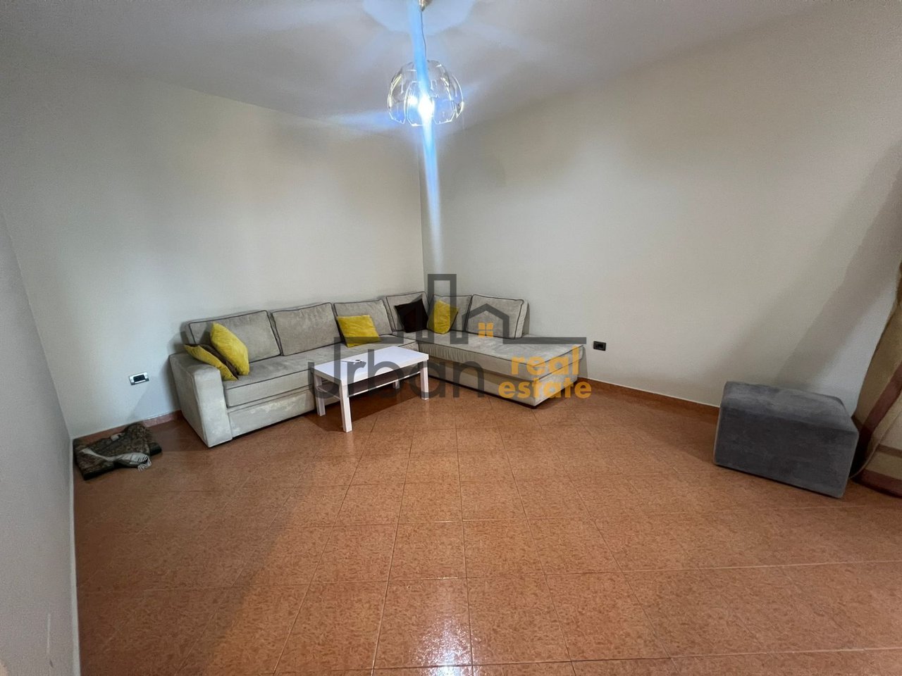 Qera, Apartament 2+1+2,  Astir, Tiranë - 50.000 Leke | 120 m²