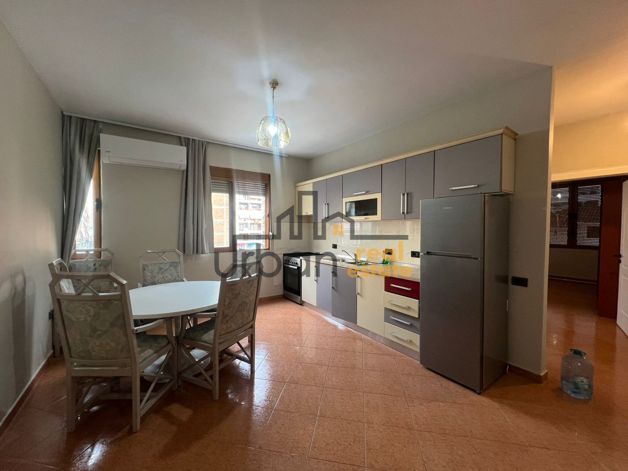 Qera, Apartament 2+1+2,  Astir, Tiranë - 50.000 Leke | 120 m²