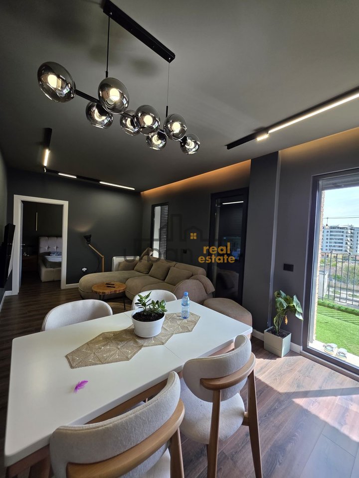 For sale, 2+1 Apartment, Tregu Elektrik, Tirana - €440,000 | 232 m²