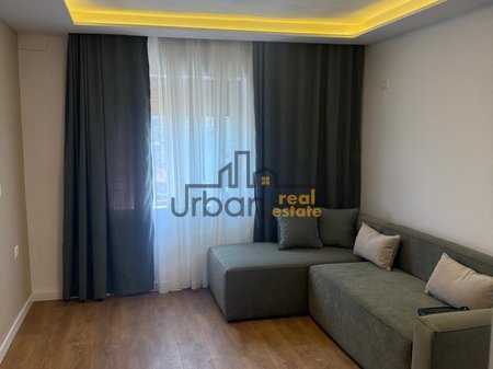 Opportunità, 3 Appartamenti 1+1 in Vendita, Embassy Block, Tirana - €327.000 | 123 m²