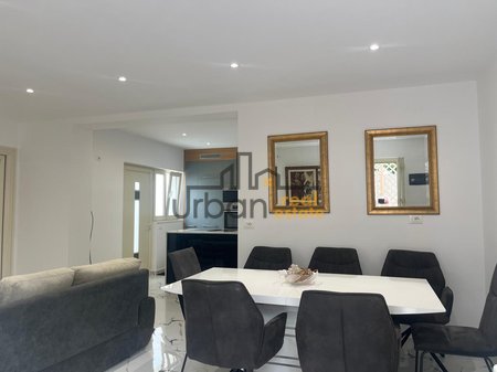 Qera,  Apartament 2+1 , Ish Stacioni i Trenit, Tiranë - 55.000 Lekë  | 80 m²