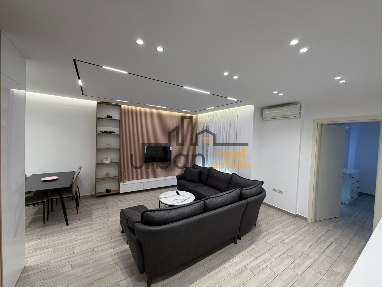 Qera , Apartament 2+1, Pranë Qendrës - 80,000 Lekë  | 70 m²