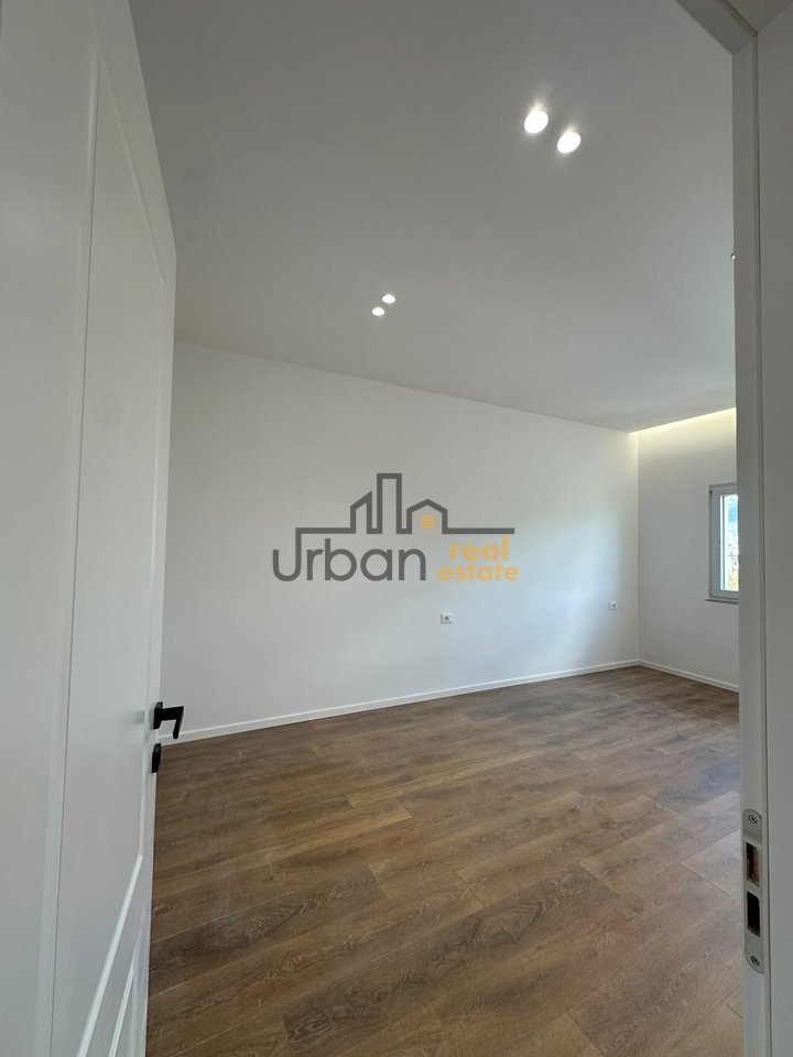 In vendita, Appartamento 1+1, Via Bardhyl, Tirana - 13.700.000 Lek | 61 m²