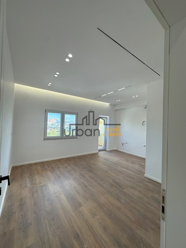 In vendita, Appartamento 1+1, Via Bardhyl, Tirana - 13.700.000 Lek | 61 m²