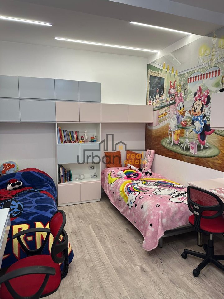 Shitet,  Apartament 2+1+2, Stadiumi Dinamo, Tiranë - 27,000,000 Lekë | 100 m²