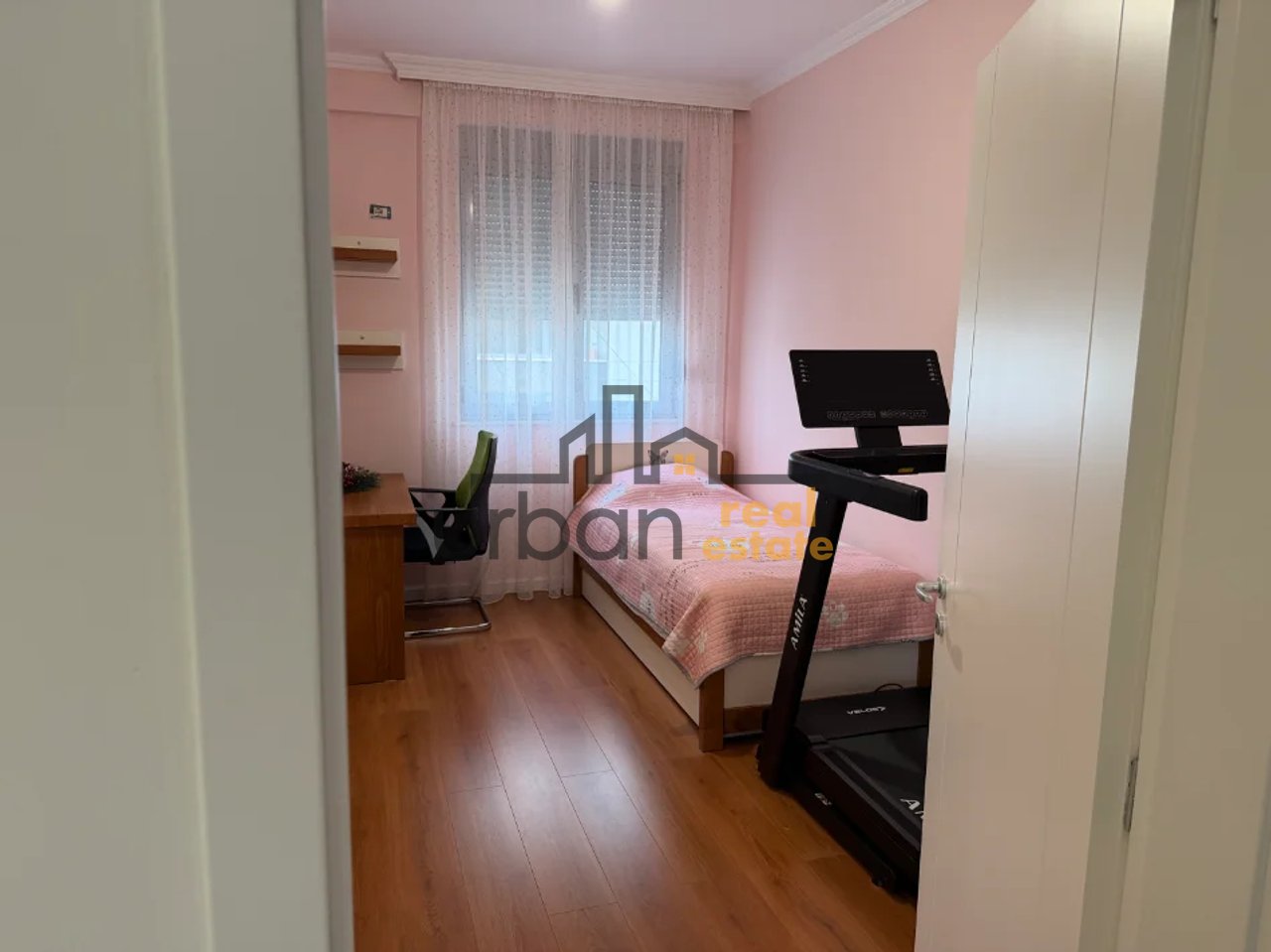 Affitto,  Appartamento 2+1+2 , Lago Secco, Tirana - 75.000 Lek| 94 m²