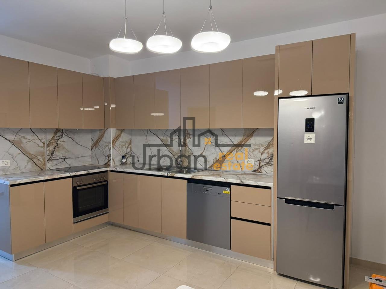 Affitto, Appartamento 2+1, Via Dibrës, Tirana -70.000 Lek | 80 m²