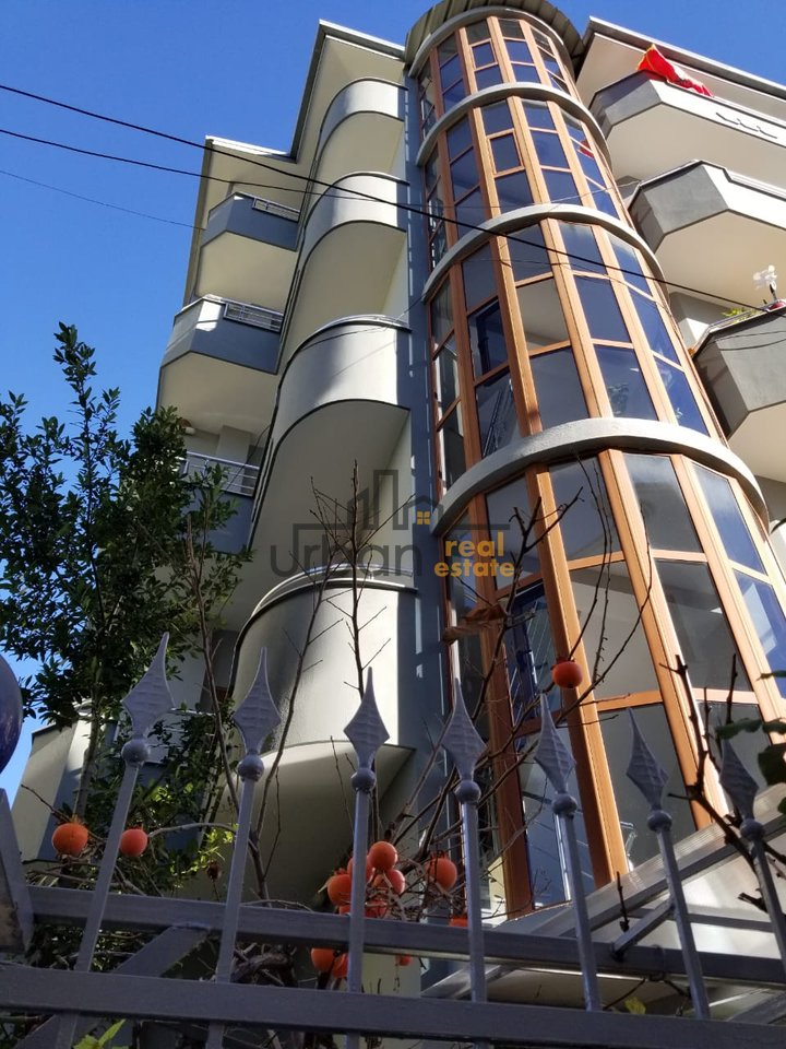 For sale, 5-Storey Villa, Selitë, Tirana - 750000€ | 720 m²