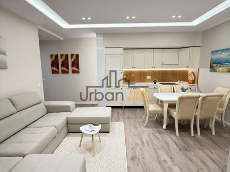 Shitet,  Apartament 1+1,Pranë Hotel Pelikani  , Durrës - 125000€ | 57 m²