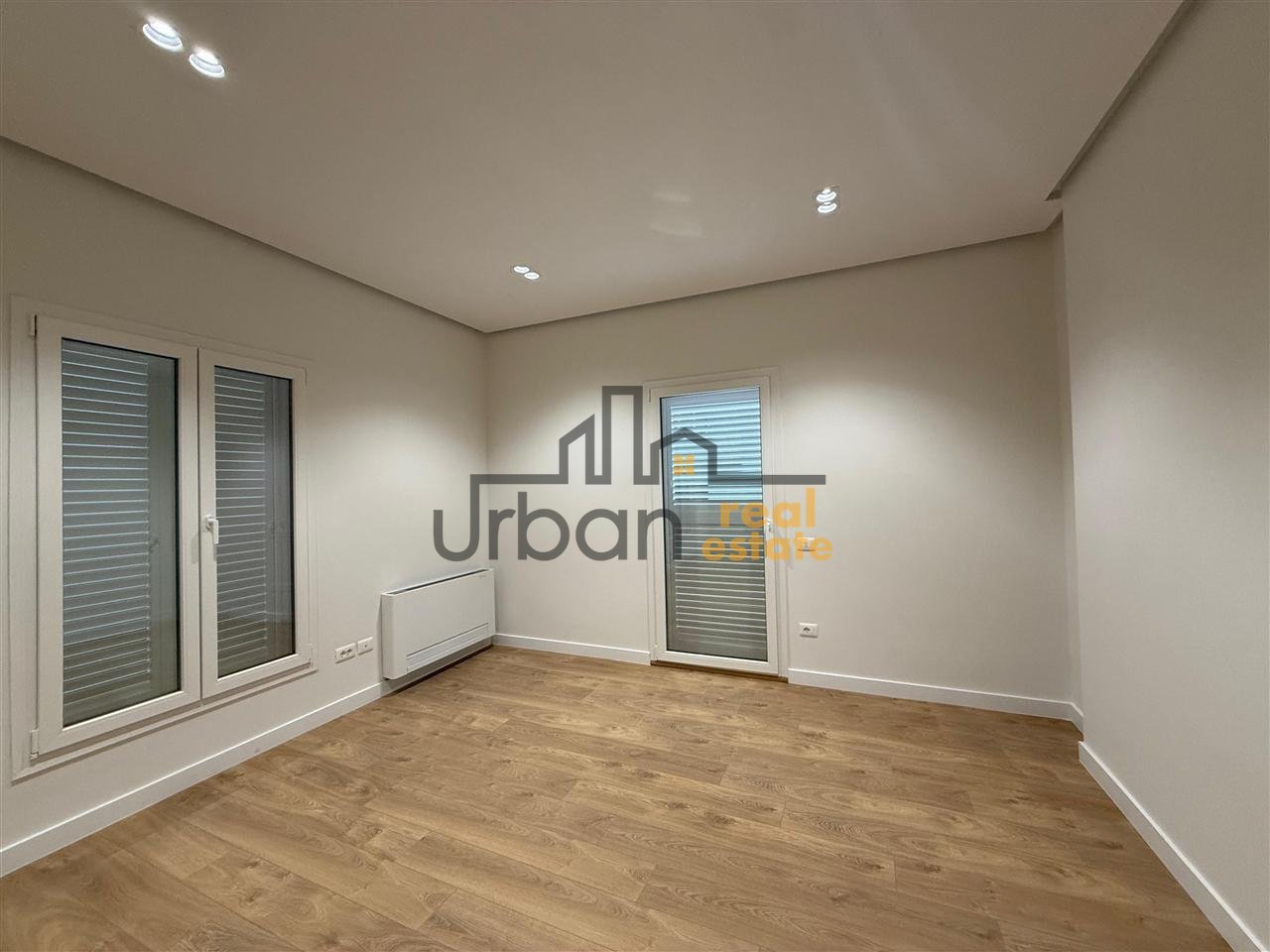 Qera,  Vilë 2 Katëshe, Pas Ambasades Amerikane, Tiranë - 9.000€ | 700 m²