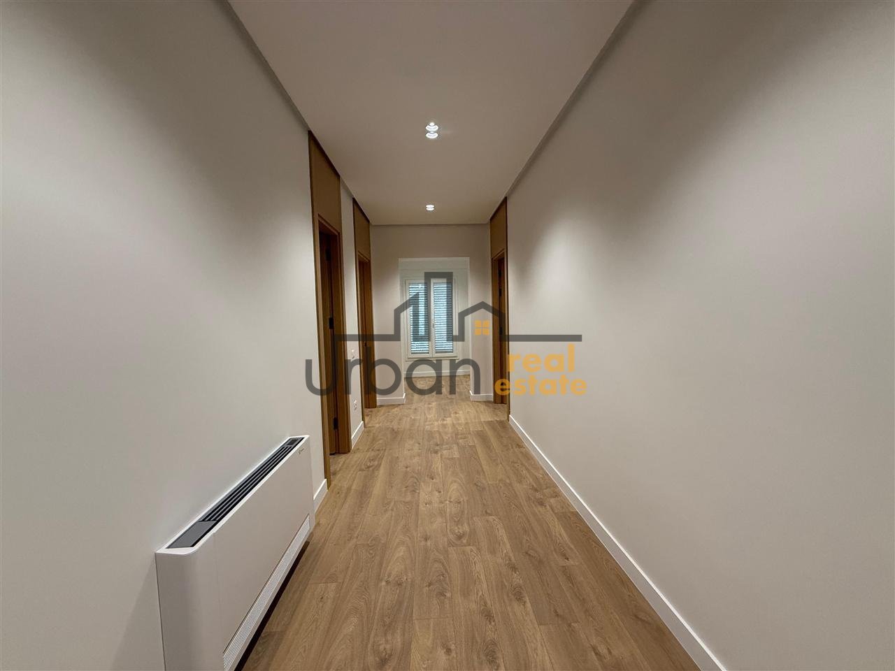 Qera,  Vilë 2 Katëshe, Pas Ambasades Amerikane, Tiranë - 9.000€ | 700 m²