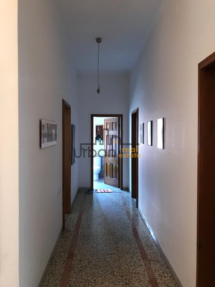 Affitto, Appartamento 3+1, Centro, Tirana – 85.000 Lek | 160 m²