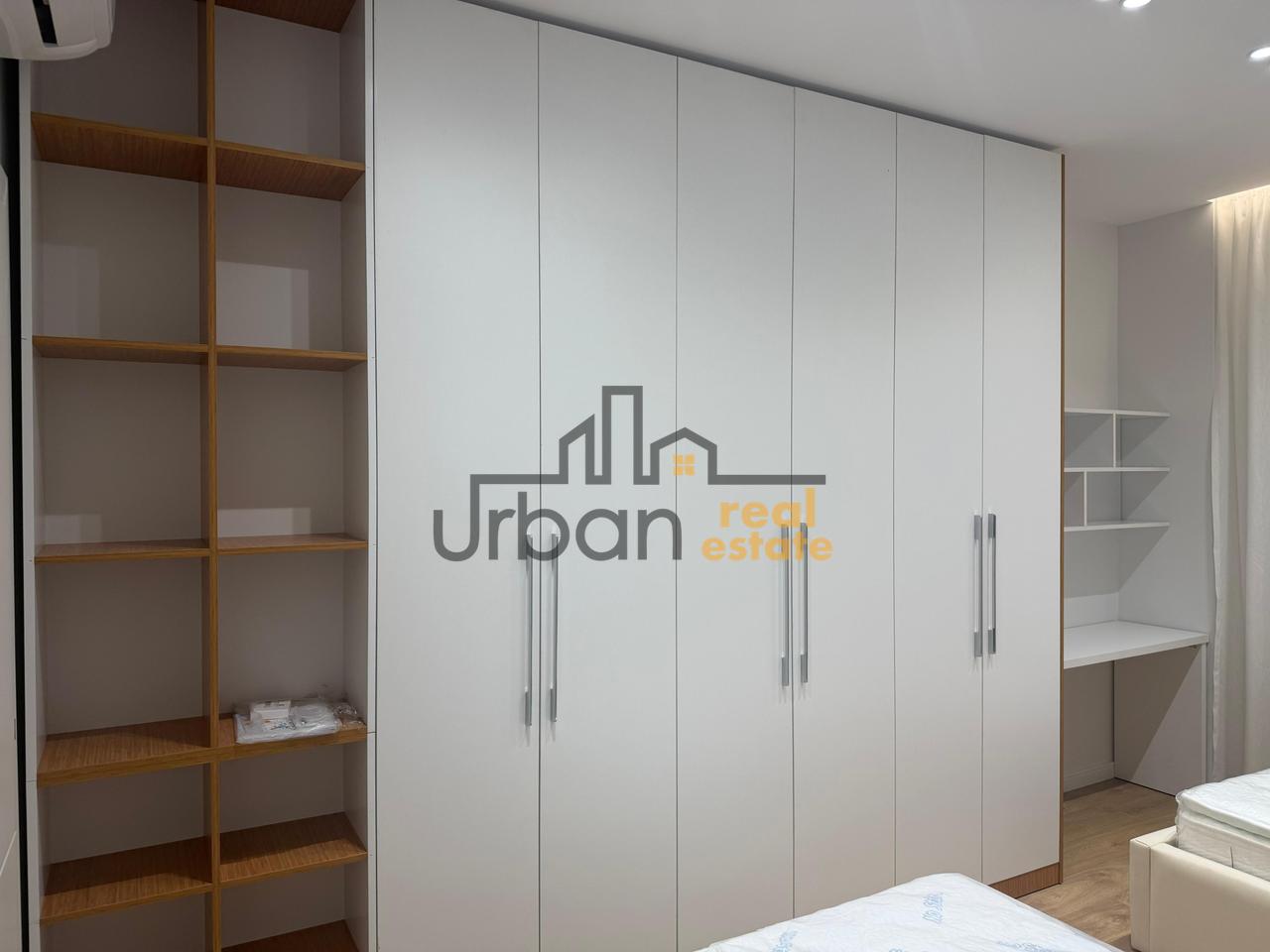 Rent, Apartment 2+1+2+Parking Space, 5 Maji Street, Tirana - 80,000 Lek | 100 m²