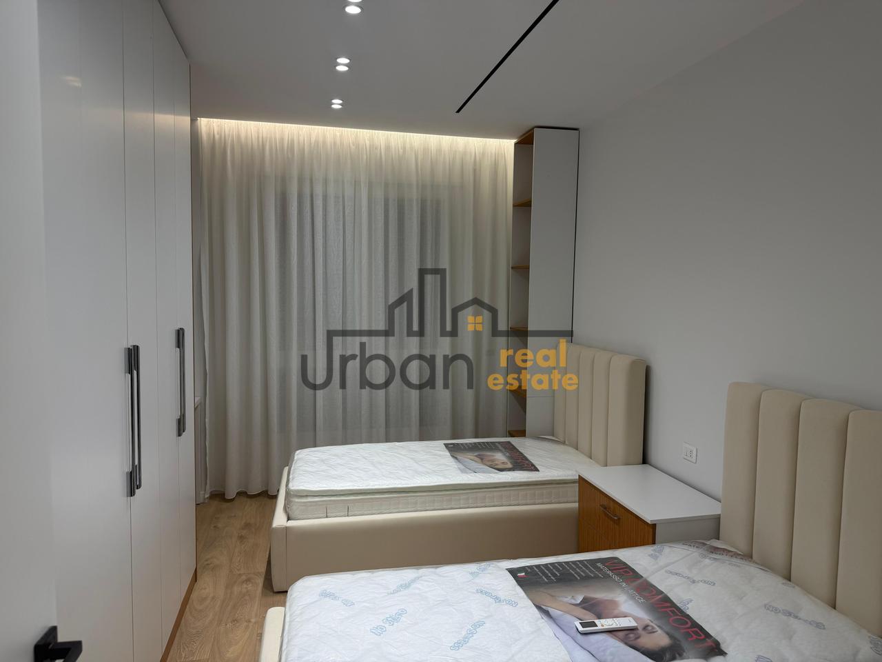 Rent, Apartment 2+1+2+Parking Space, 5 Maji Street, Tirana - 80,000 Lek | 100 m²