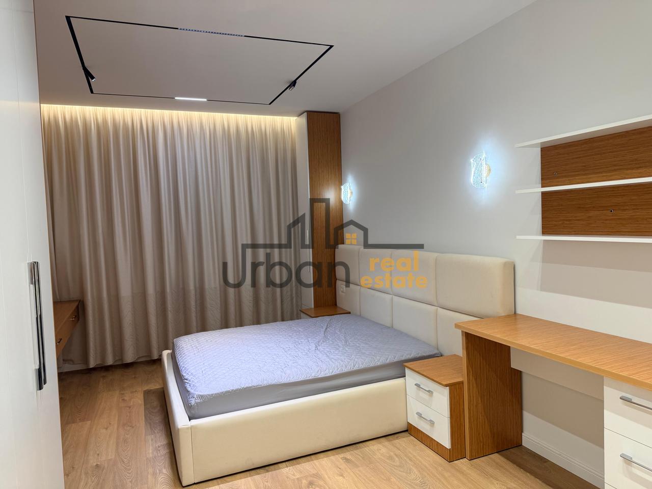 Rent, Apartment 2+1+2+Parking Space, 5 Maji Street, Tirana - 80,000 Lek | 100 m²