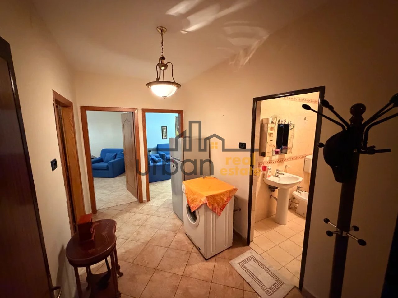 Qera,  Apartament 2+1+Aneks , Porcelan, Tiranë - 550€ | 87 m²