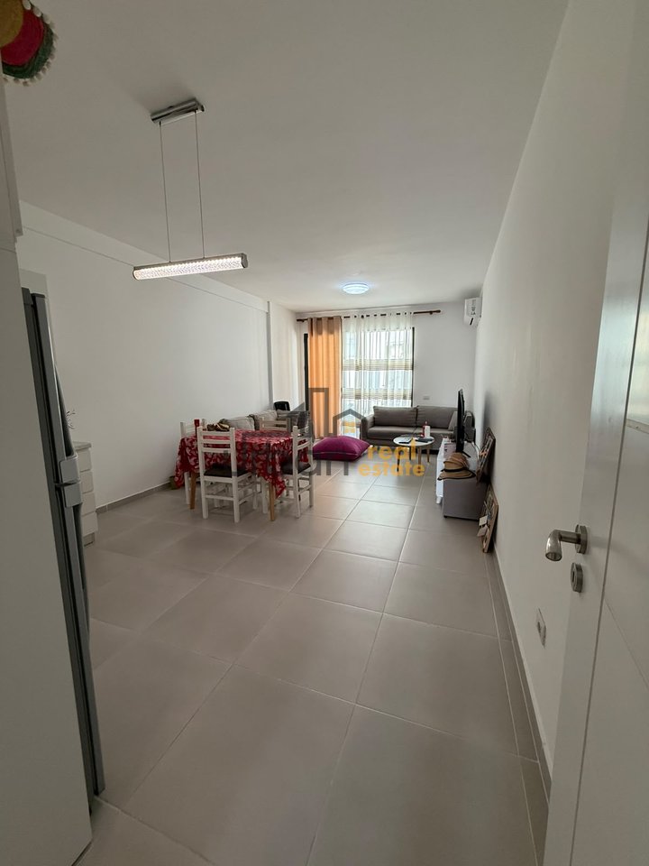 Qera, Apartament 2+1 , Kompleksi ASL, Tiranë - 70,000 Lekë| 110 m²