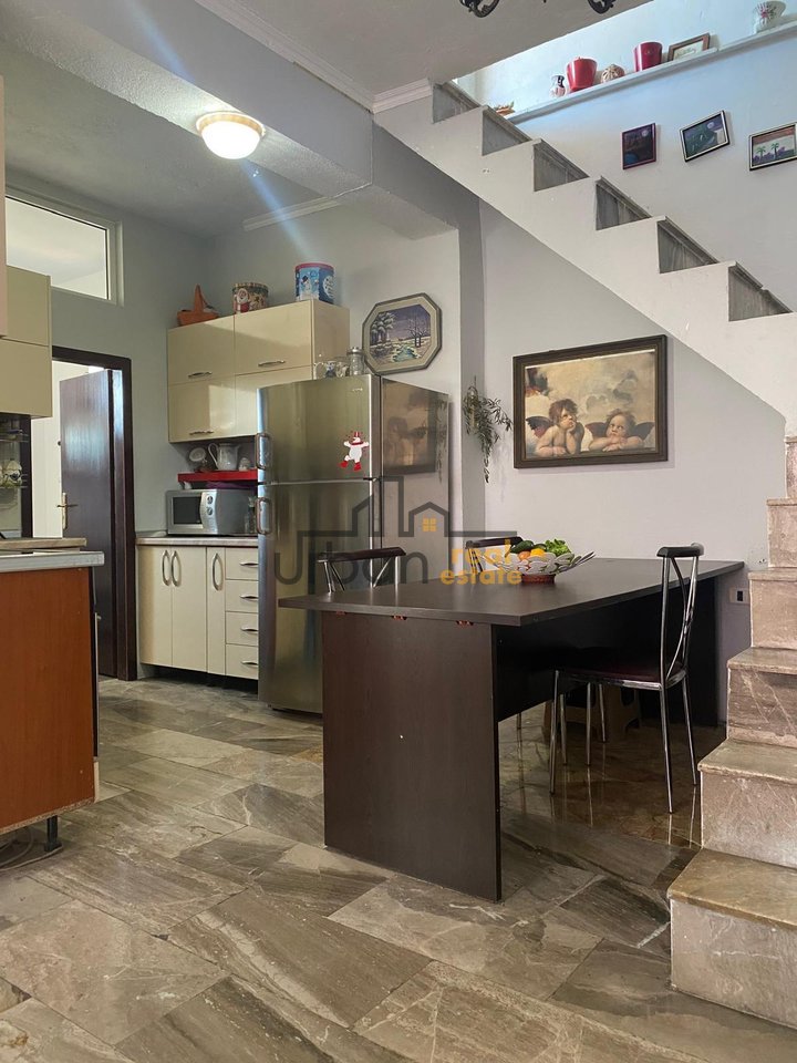 Qera , Pjesë Vile ,  Don Bosco, Tiranë - 65,000 Lekë| 90 m²
