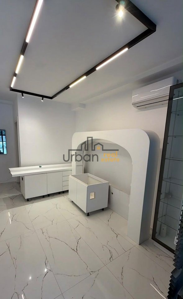 For rent, Shop by the road, Near Police Station no. 4, Tirana - 50,000 lek | 30 m²
