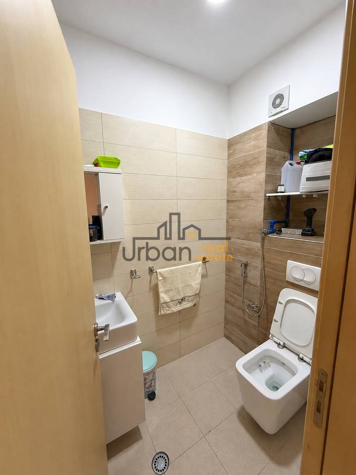 Shitet, Apartament 2+1+2, Prane Amerikan 3, Tiranë - 13,500,000 leke | 91 m²