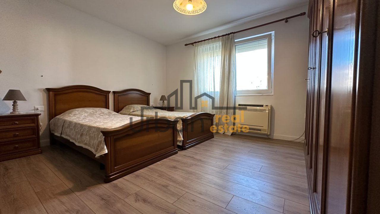 Qera, Apartament 2+1+2,  Komuna e Parisit, Tiranë - 800€ | 100 m²