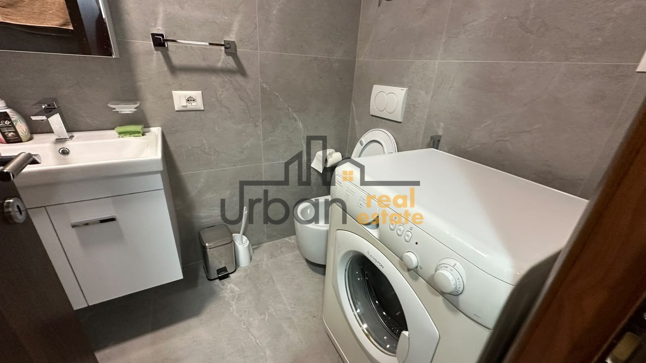 Qera, Apartament 2+1+2,  Komuna e Parisit, Tiranë - 800€ | 100 m²