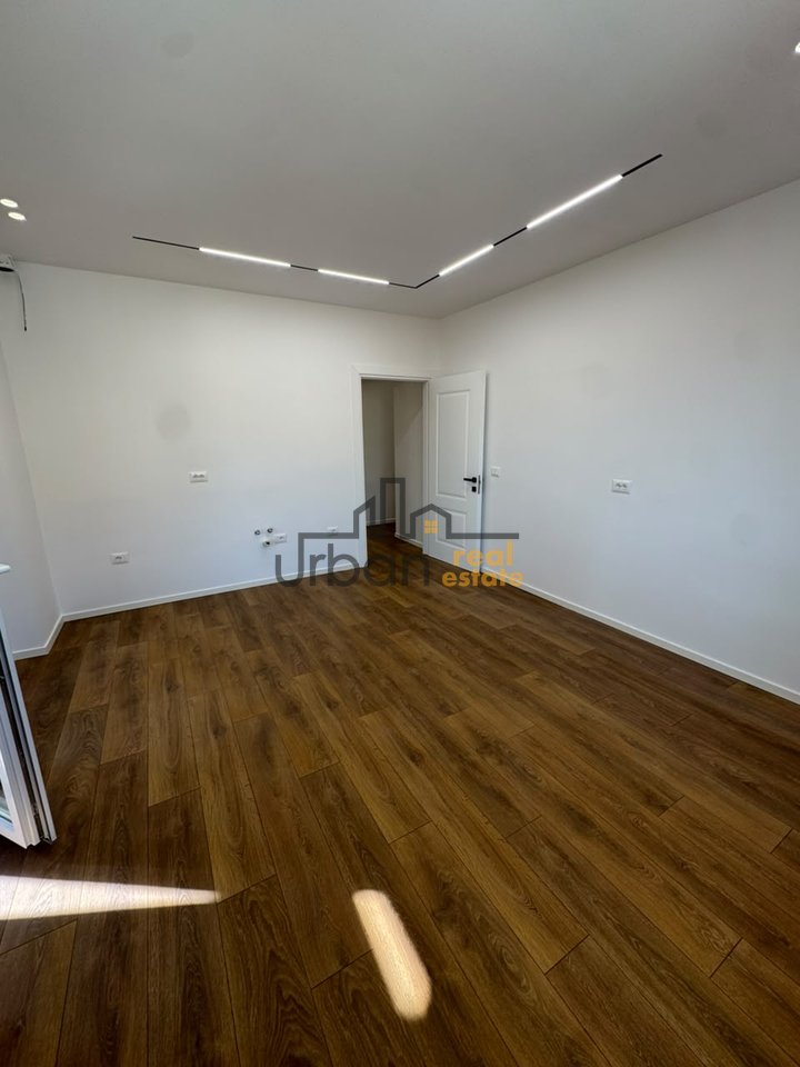 Shitet, Apartament 1+1, Mozaiku , Tiranë - 167,000€ | 58 m²