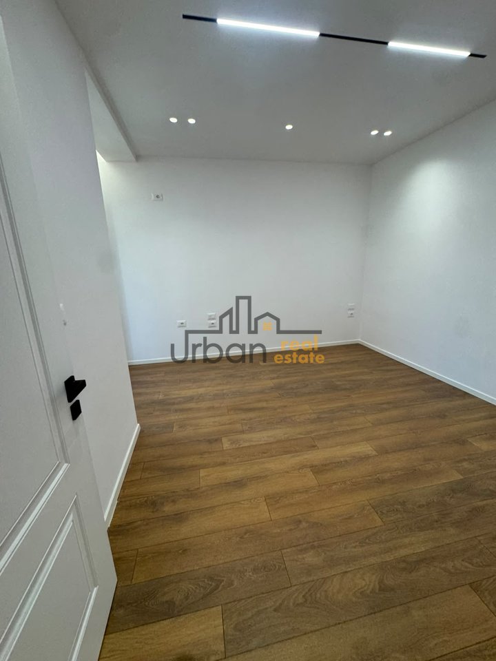 Shitet, Apartament 1+1, Mozaiku , Tiranë - 167,000€ | 58 m²