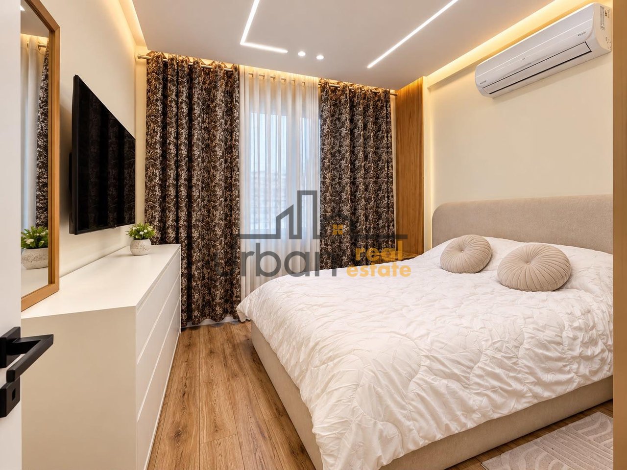 For rent, 2+1 apartment + parking space, Dritan Hoxha, Tirana - 1000 euros | 100 m²
