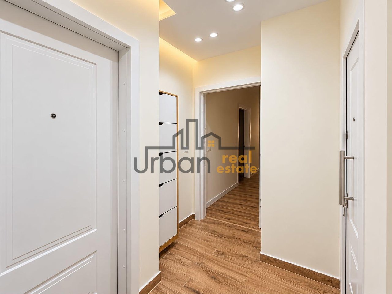 For rent, 2+1 apartment + parking space, Dritan Hoxha, Tirana - 1000 euros | 100 m²