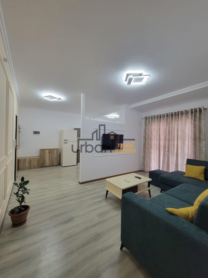 For rent, 1+1 Apartment, Oxhaku, Tirana – 55,000 Lekë| 70 m²